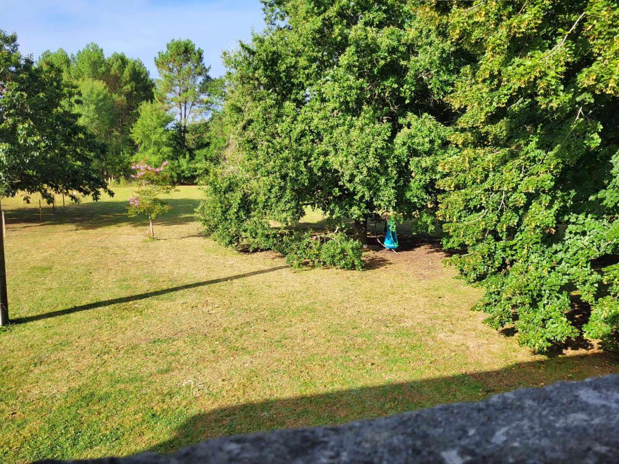 Domaine De La Sarrotte Bed & Breakfast Saugon Eksteriør bilde