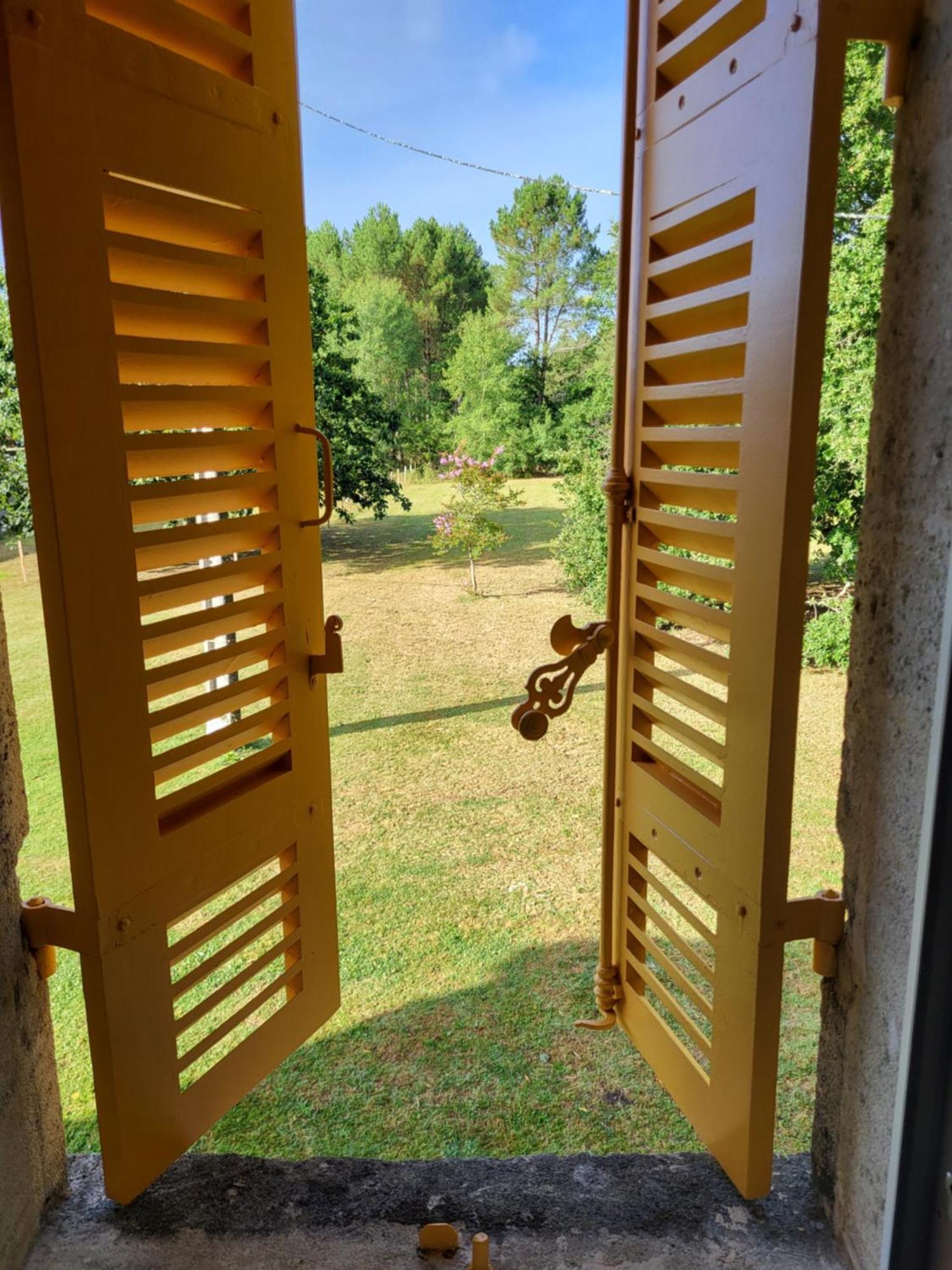 Domaine De La Sarrotte Bed & Breakfast Saugon Eksteriør bilde